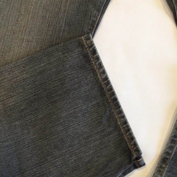 Levi’s 501 straight leg button fly fit jeans - Picture 3 of 12